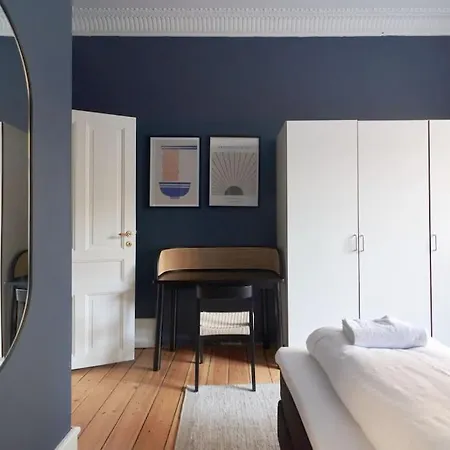 Moderen And Sleek 3br With Bath By The Lakes And Metro * Kopenhagen